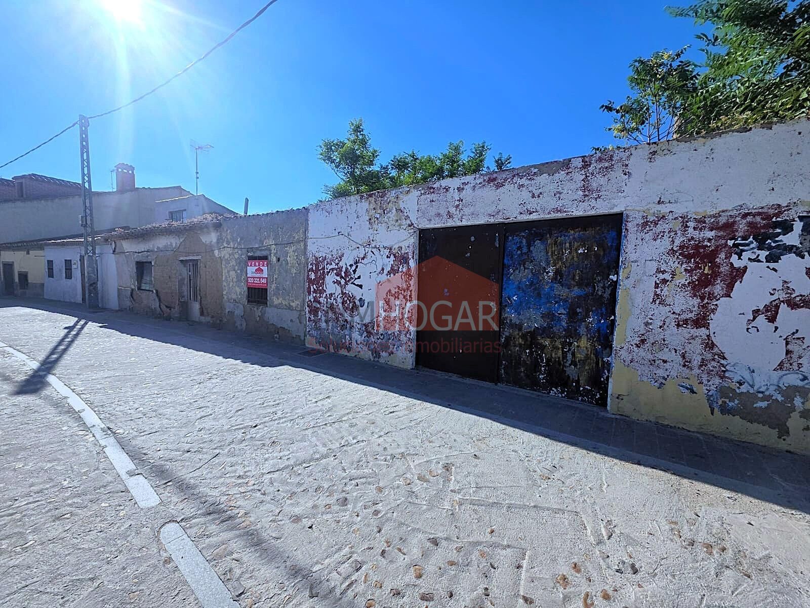 Casa de pueblo para reformar íntegramente en Madrigal de las - foto 3