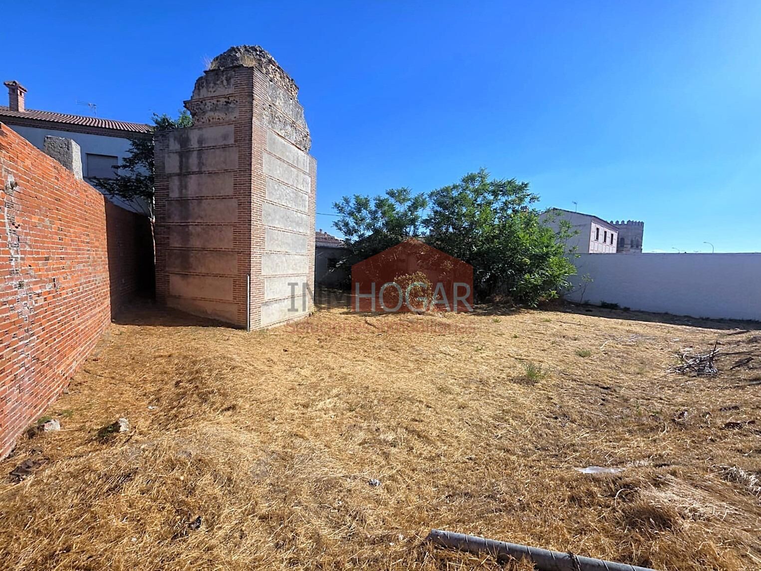 Casa de pueblo para reformar íntegramente en Madrigal de las - foto 4