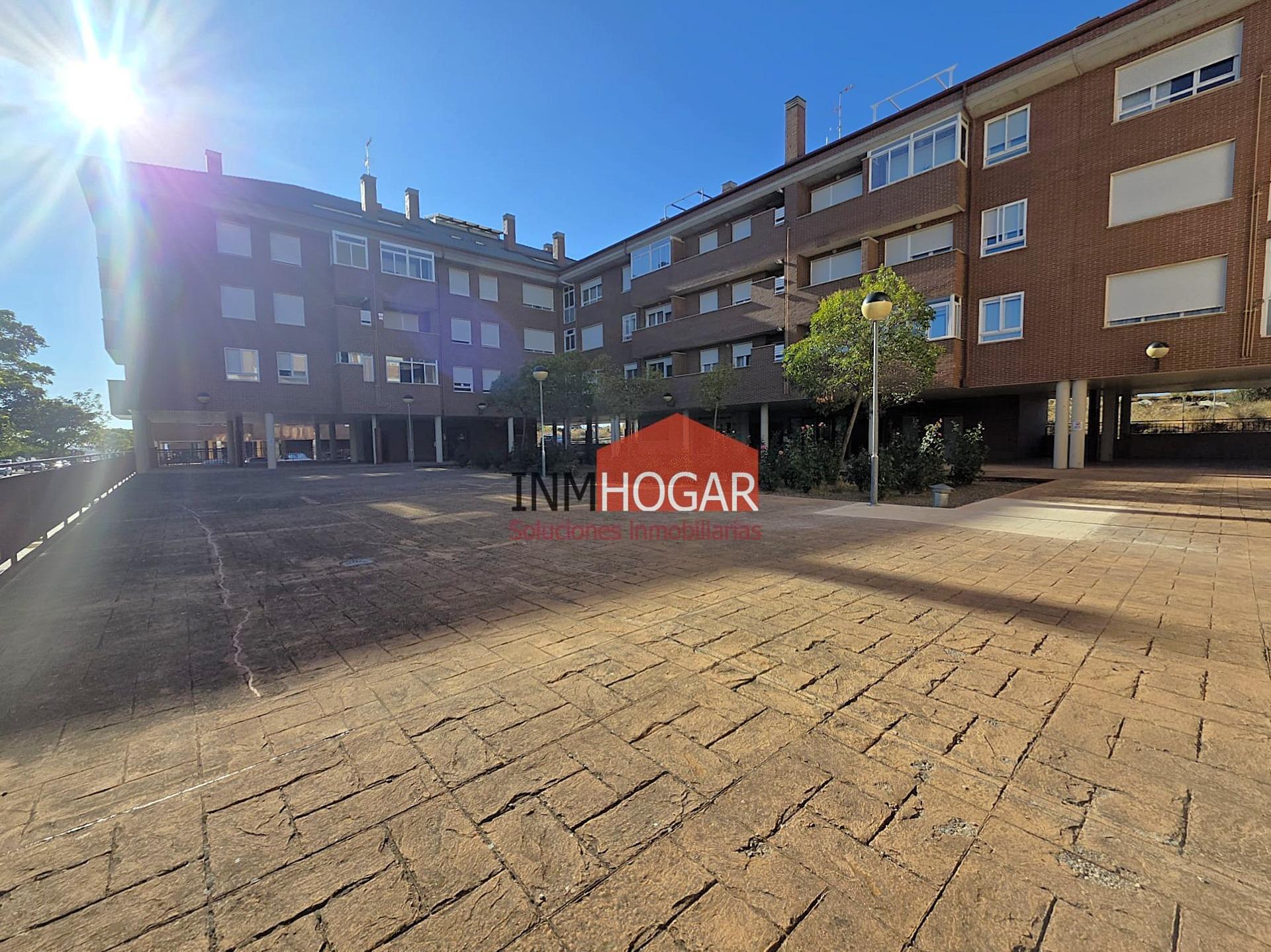 Vivienda amplia, luminosa y funcional en Las Hervencias, Ávi - foto 4