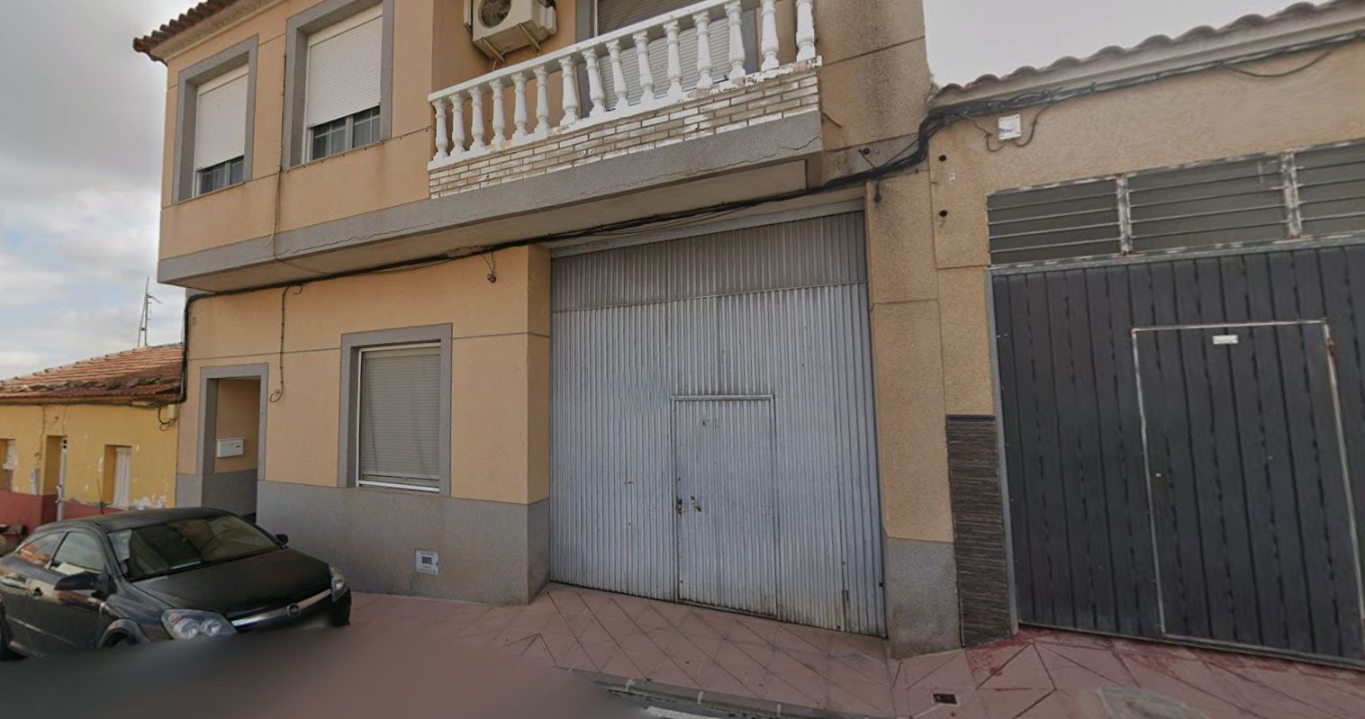 OPORTUNIDAD VENTA CASA ALQUILADA EN BARQUEROS (MURCIA)