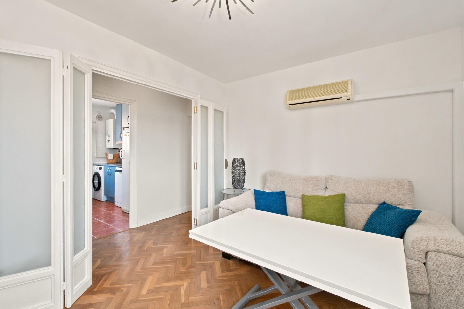 Piso 2 habitaciones 57m² en alquiler - Valverde - foto 3