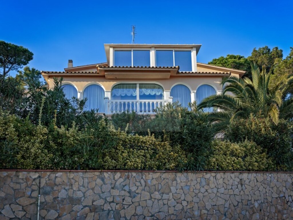 Casa-Chalet en Venta en Calonge Girona