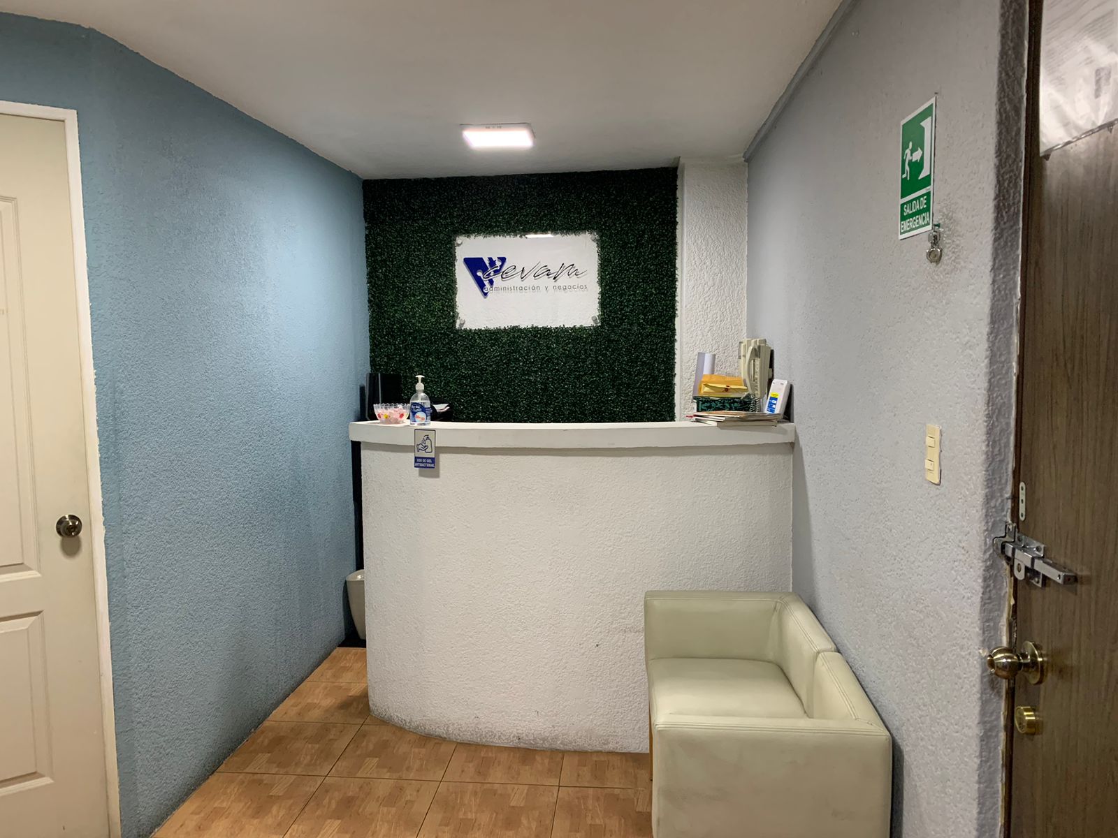 OFICINAS Y SALA DE JUNTAS EN ALQUILER